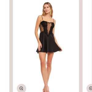 Flora Nikrooz Showstopper Chemise